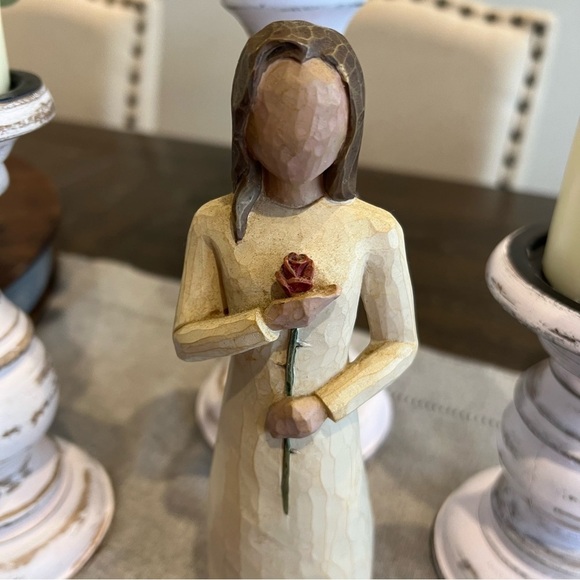 Willow Tree Love Figurine with Red Rose - Picture 3 of 5